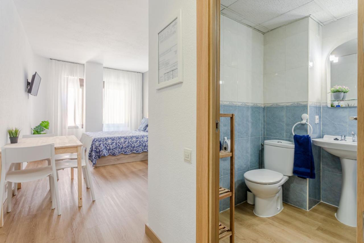 Apartament Hispalis Triana Sevilla Bagian luar foto