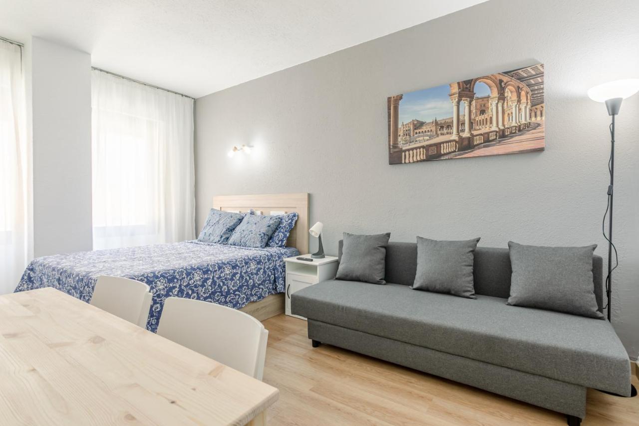 Apartament Hispalis Triana Sevilla Bagian luar foto
