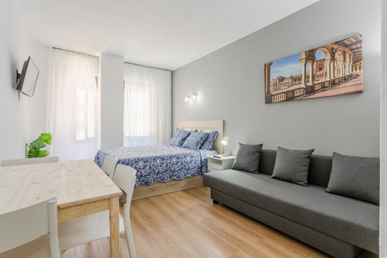 Apartament Hispalis Triana Sevilla Bagian luar foto